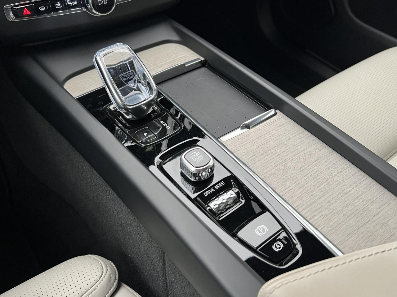 Volvo XC60 B5 AWD INSCRIPTION AUT CZ