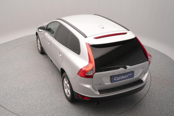 Volvo XC60 D5 AWD MOMENTUM AUT CZ 2.4 d Momentum