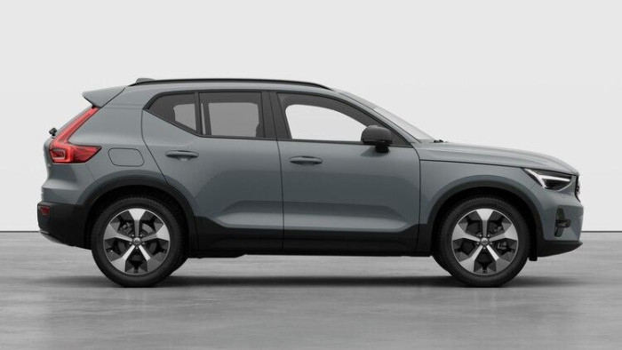 Volvo XC40 B4 DARK ULTRA AUT