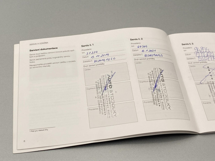 Volvo XC60 D4 AWD R-DESIGN AUT CZ 2.0 d