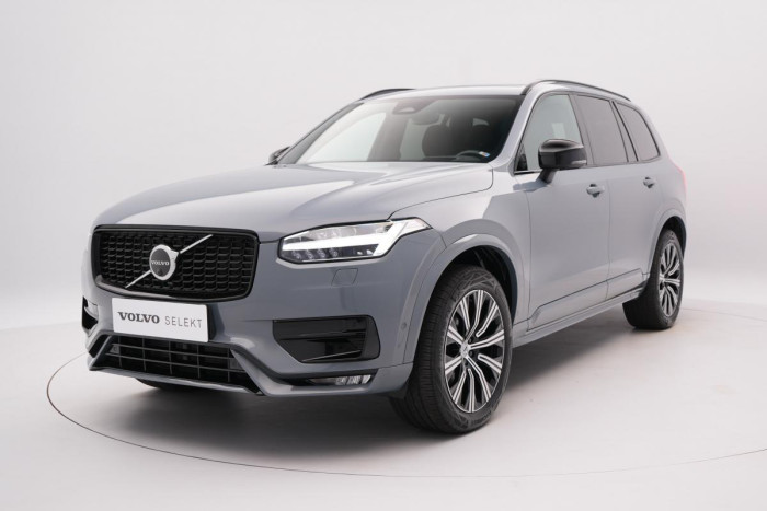 Volvo XC90 B5 AWD ULTIMATE DARK 7M 1.maj.