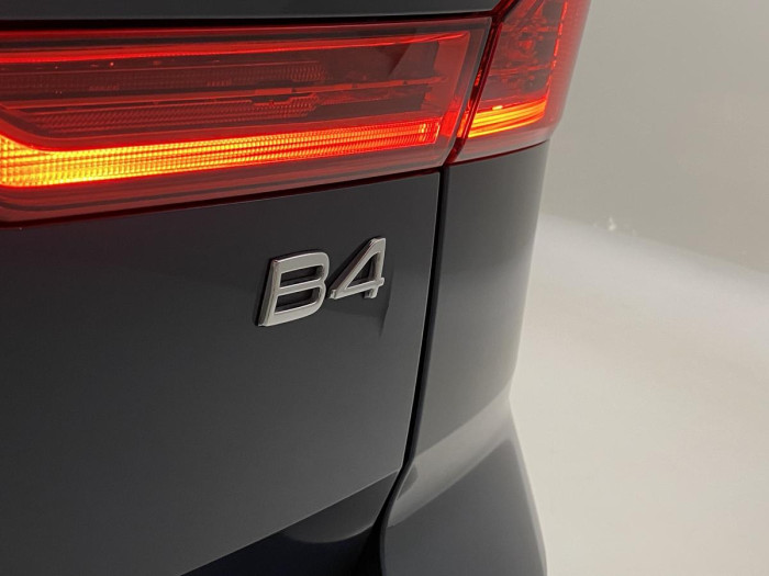 Volvo XC60 B4 MOMENTUM AUT REZERVACE 2.0 Momentum