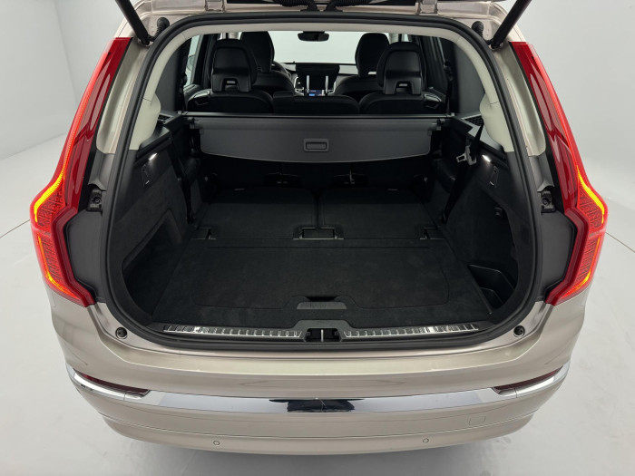 Volvo XC90 B5 AWD AUT BRIGHT PLUS 7-míst