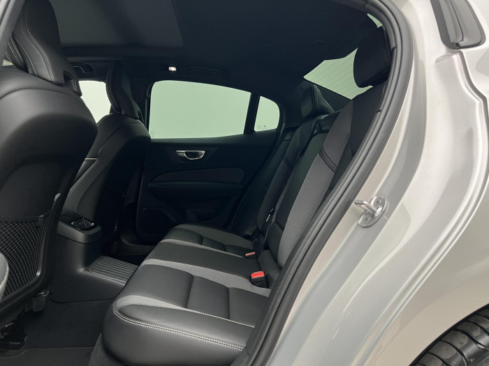 Volvo S60 T6 AWD RECHARGE PLUS DARK AUT