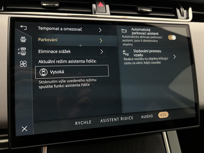 Land Rover Range Rover Evoque P250 DYNAMIC SE AWD AUT CZ 2.0 Dynamic SE