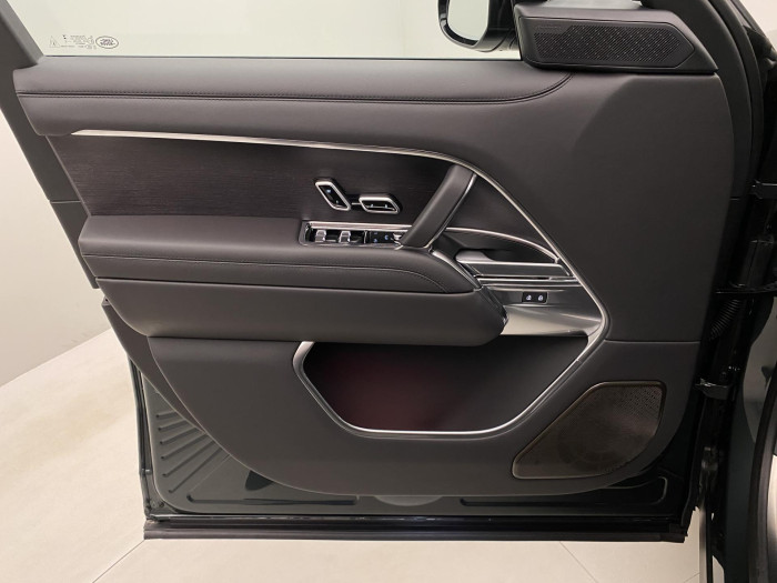 Land Rover Range Rover P530 AUTOBIOGRAPHY SWB