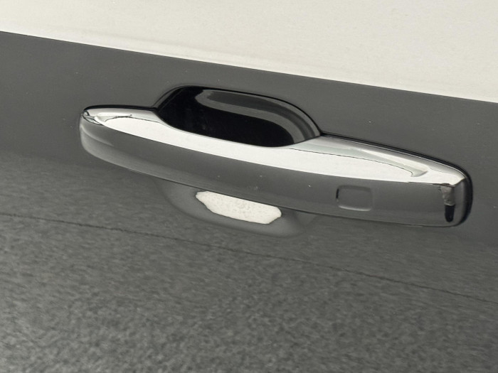 Volvo XC90 B5 AWD R-DESIGN REZERVACE