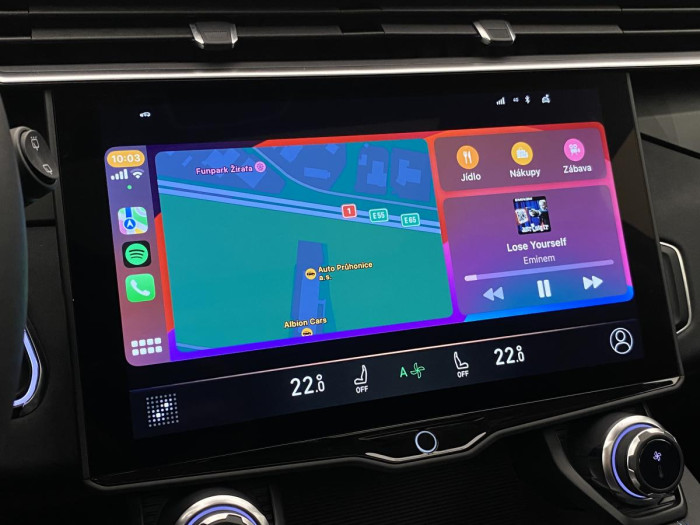 Lynk & Co 01 PHEV DCT AUT 1.maj. REZERVACE