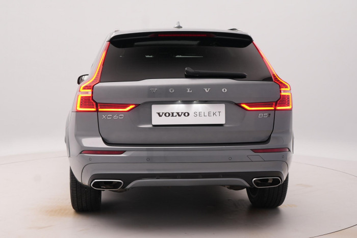 Volvo XC60 B5 AWD R-DESIGN AUT