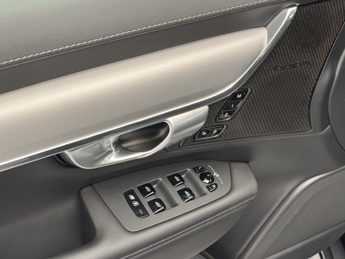 Volvo V90 CC B4 AWD PLUS BRIGHT AUT CZ