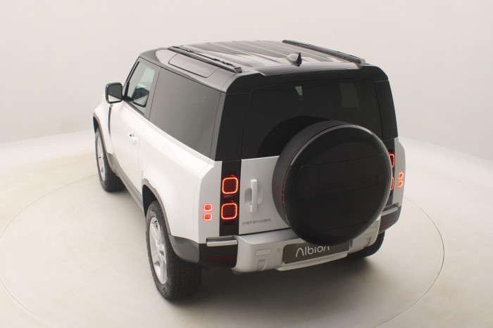 Land Rover Defender D250 SE AWD AUT REZERVACE 3.0 d SE