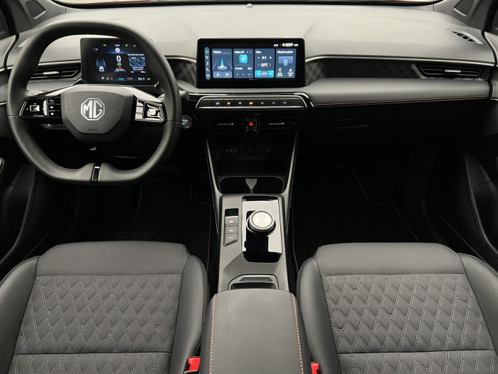 MG MG3 EXCLUSIVE HYBRID+ AUT CZ 1.maj 1.5 Exclusive