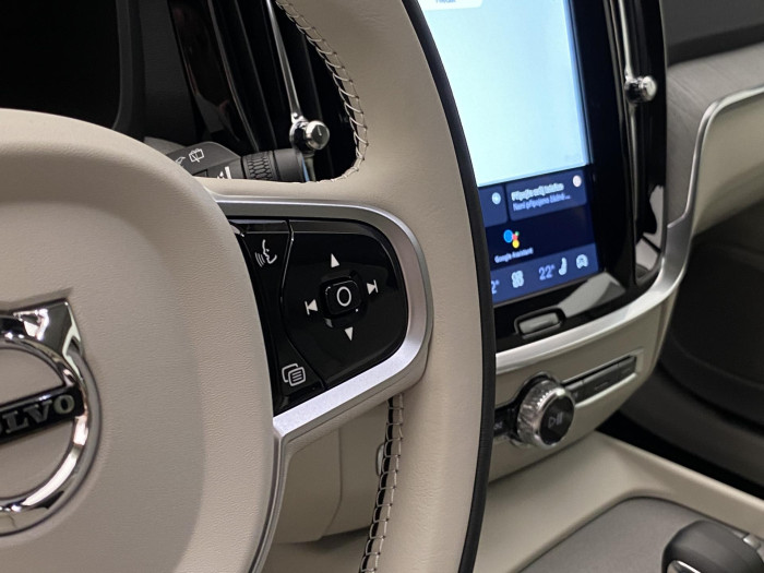 Volvo V60 B4 AUT BRIGHT PLUS