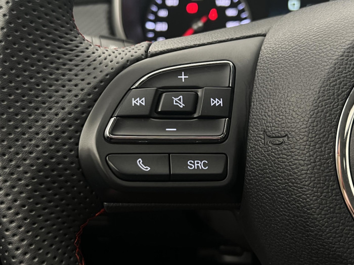 MG ZS 1.5 ESSENTIAL PLUS CZ