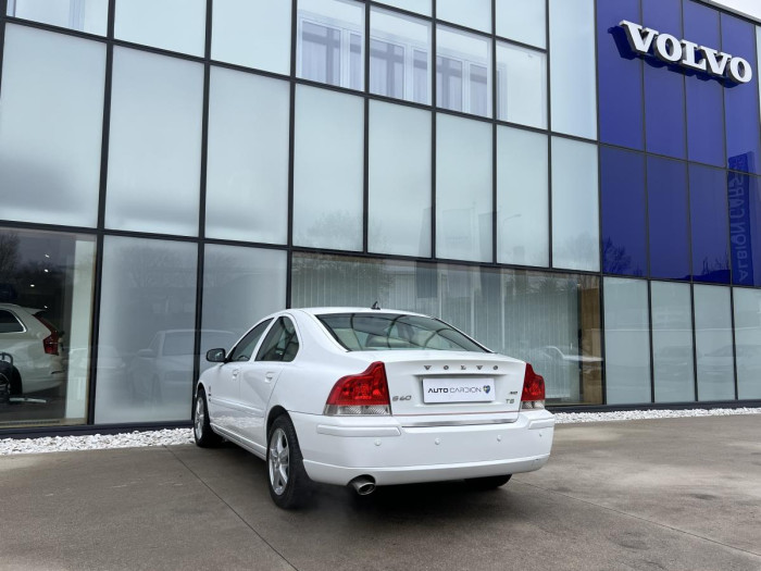 Volvo S60 2.4i MOMENTUM CZ 2.4 i Momentum