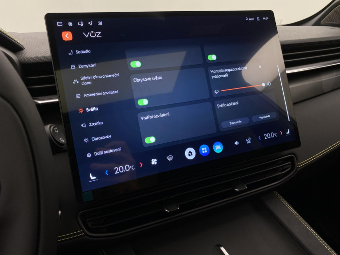 Lynk & Co 01 01 MORE PHEV