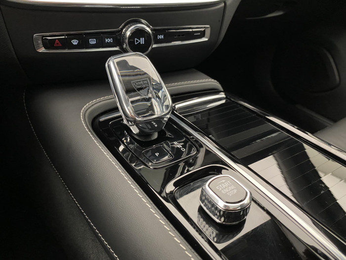 Volvo S60 T6 AWD PLUS DARK RECHARGE AUT