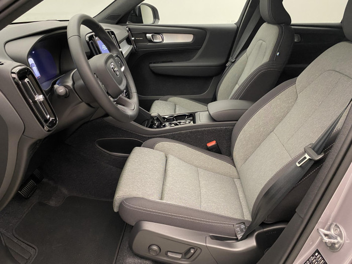 Volvo XC40 B3 AUT DARK PLUS