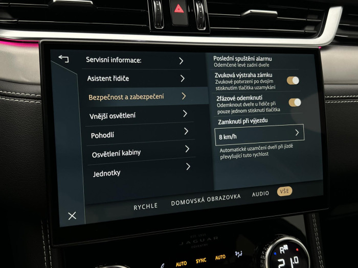 Jaguar F-Pace D300 AWD R-DYNAMIC SE AUT 3.0 d Dynamic SE