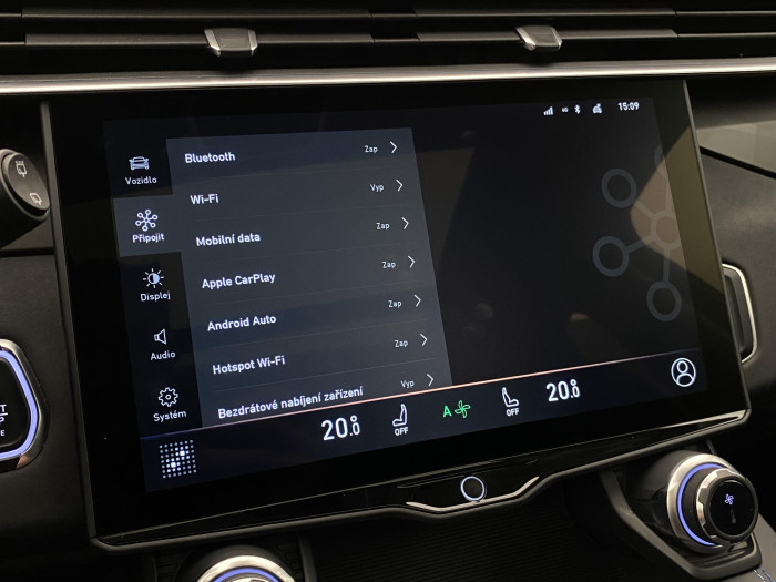 Lynk & Co 01 HEV DCT AUT 1.maj