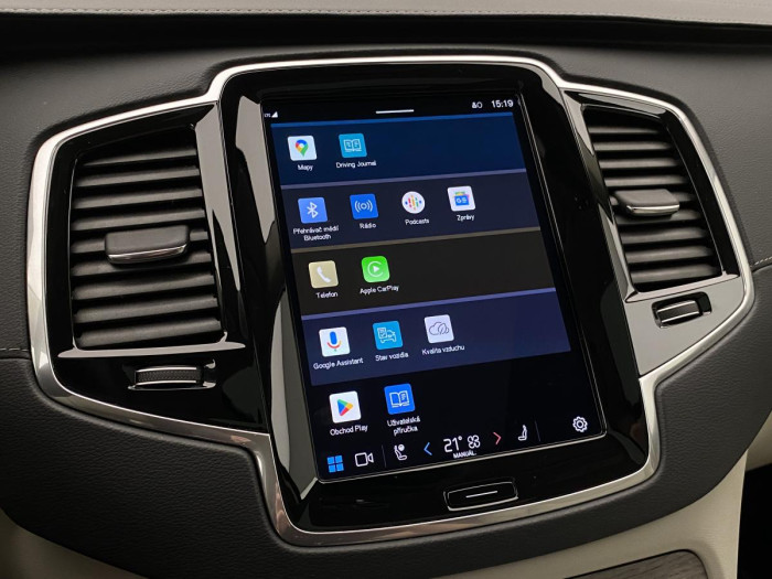 Volvo XC90 B5 AWD ULTIMATE REZERVACE
