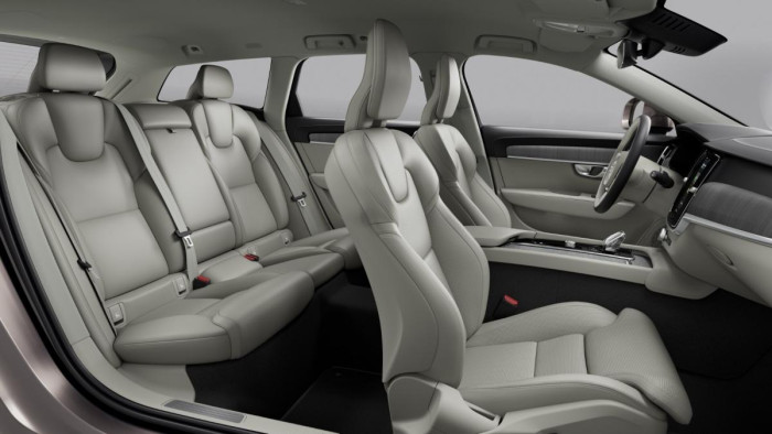 Volvo V90 B4 AWD AUT CROSS COUNTRY PLUS 2.0 Plus