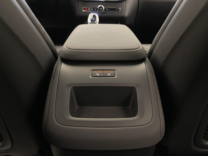 Volvo XC90 B5 AWD PLUS BRIGHT AUT CZ 7m