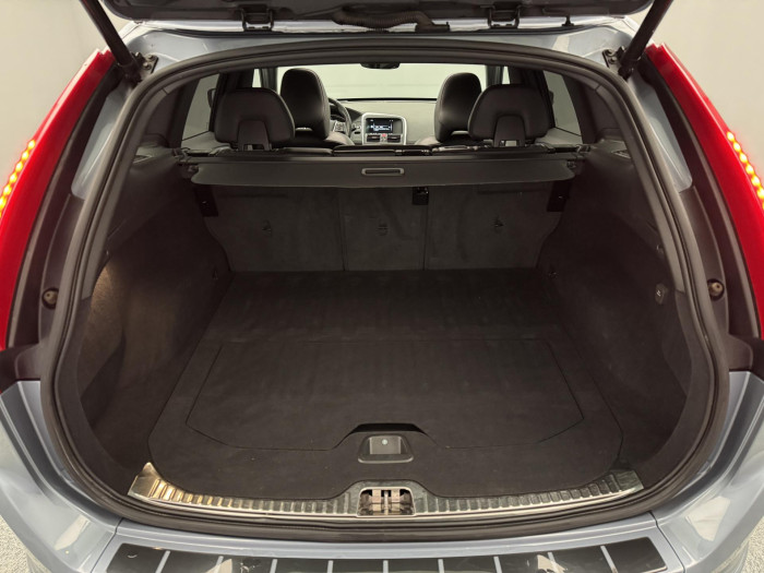 Volvo XC60 D4 AWD MOMENTUM AUT 2.4 d Momentum