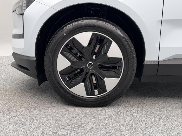 Volvo EX30 PURE ELECTRIC SINGLE PLUS