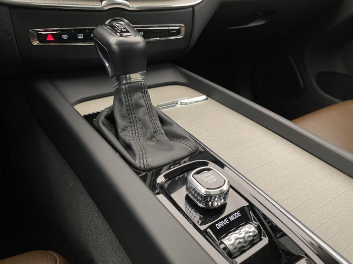 Volvo XC60 T6 AWD INSCRIPTION AUT CZ