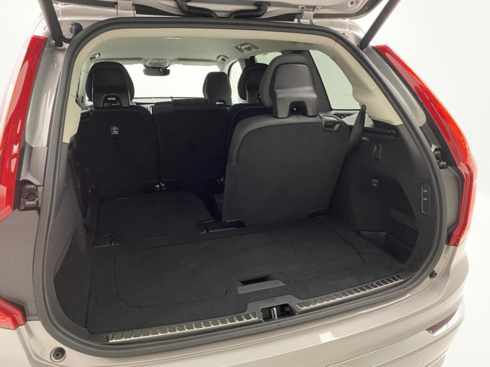 Volvo XC90 B5 AWD AUT BRIGHT PLUS 7míst 2.0 Plus