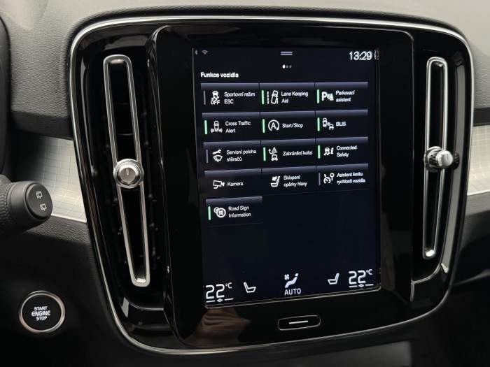 Volvo XC40 D3 AWD MOMENTUM CZ 1.maj 2.0 d Momentum