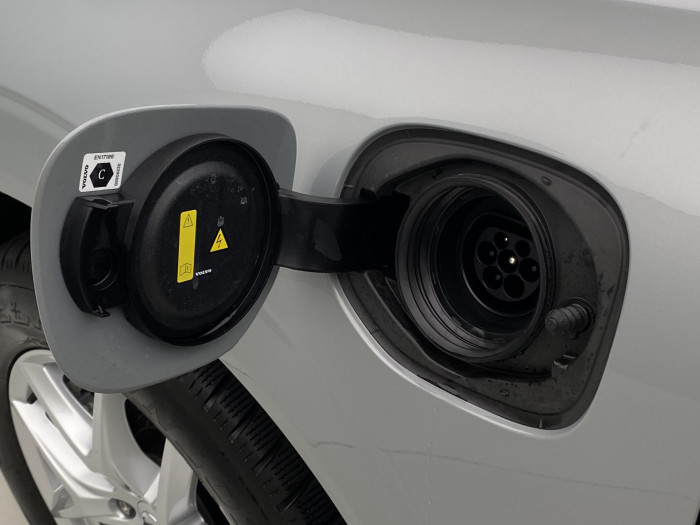 Volvo XC60 T6 AWD PLUG-IN DARK PLUS AUT