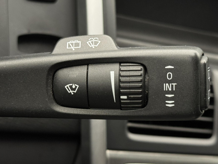 Volvo XC60 D5 AWD MOMENTUM AUT CZ 2.4 d Momentum