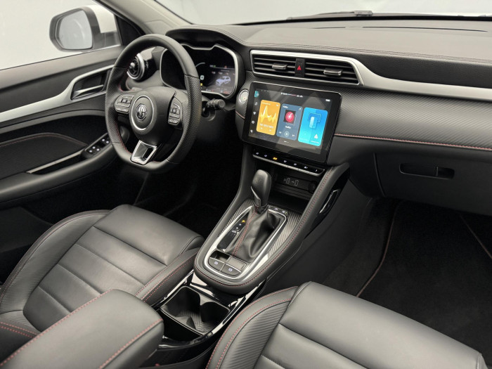 MG ZS 1.0T EXCLUSIVE AUT CZ 1.maj. 1.0 Exclusive