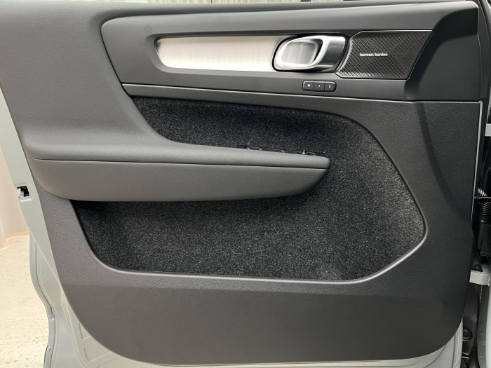 Volvo XC40 B4 BLACK EDITION ULTRA AUT 2.0 Edition