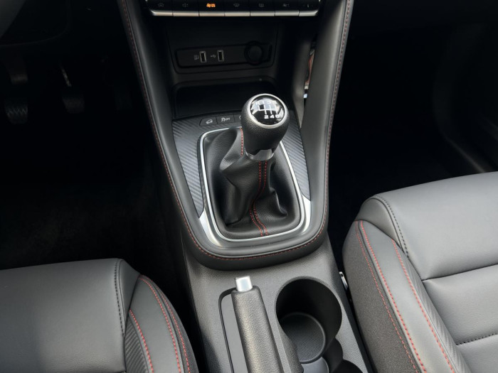 MG ZS ELEGANCE - ZIMNÍ PNEU ZDARMA* 1.0 Elegance