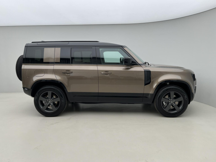 Land Rover Defender 110 D250 XDYNAMIC SE REZERVACE 3.0 d SE