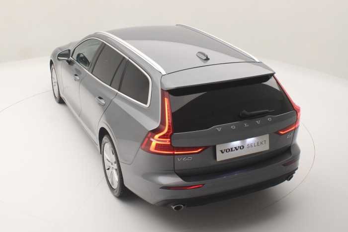 Volvo V60 B4 MOMENTUM PRO AUT REZERVACE 2.0 Momentum