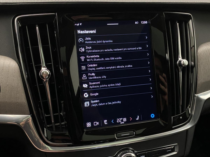 Volvo V90 B5 AWD INSCRIPTION REZERVACE
