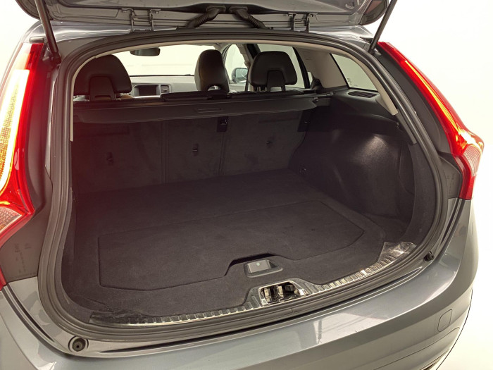 Volvo V60 D4 MOMENTUM AUT CZ 2.0 d Momentum