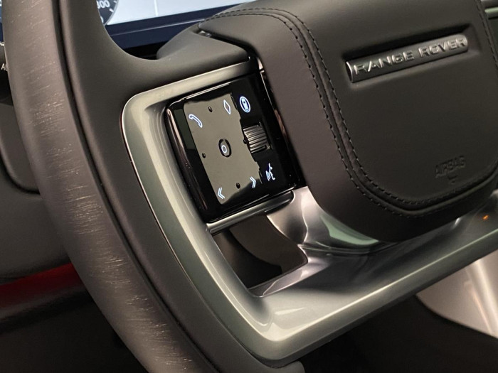 Land Rover Range Rover P530 AUTOBIOGRAPHY LWB