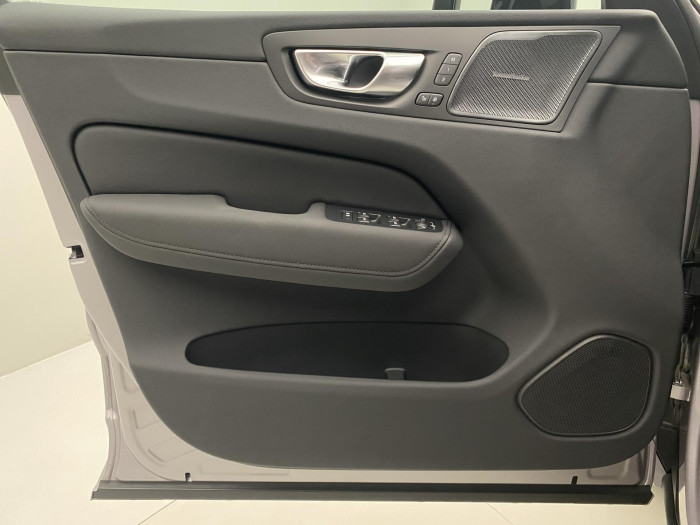 Volvo XC60 B5 AWD AUT DARK PLUS