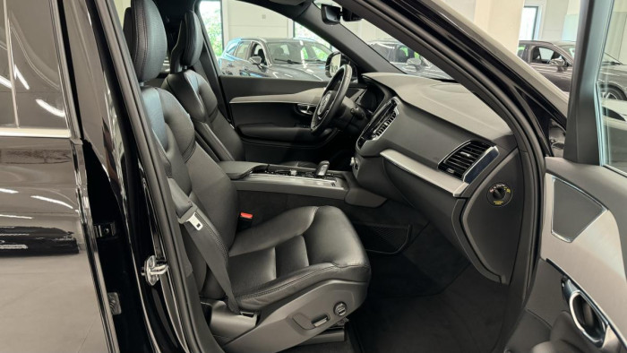 Volvo XC90 B5 AWD MOMENTUM AUT 2.0 Momentum