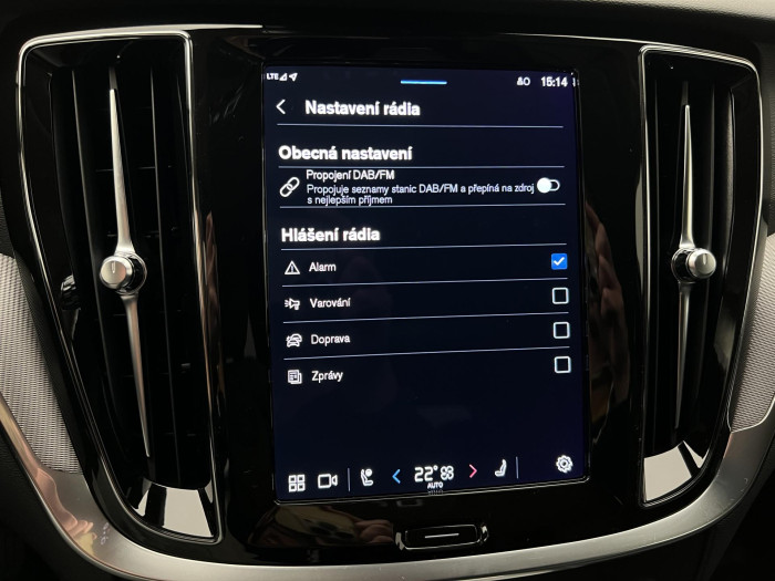 Volvo V60 B4 PLUS DARK AUT 1.maj.