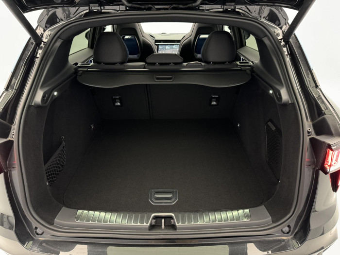 Lynk & Co 01 PHEV DCT AUT 1.maj