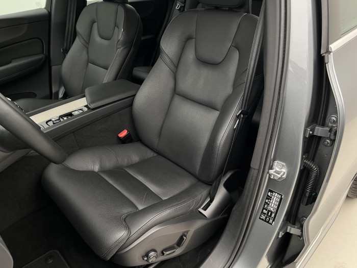 Volvo XC60 B5 AWD INSCRIPTION AUT CZ