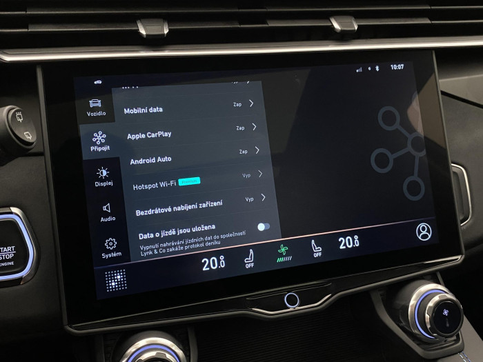 Lynk & Co 01 PHEV DCT AUT 1.maj