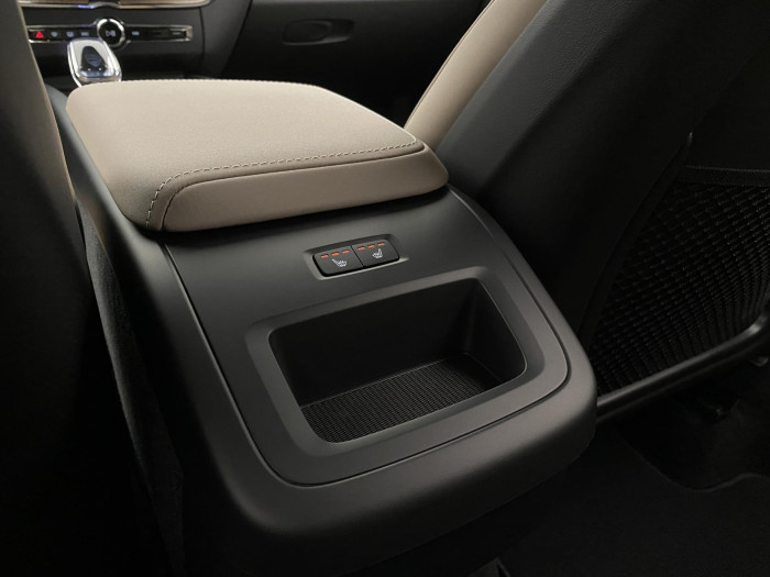 Volvo XC60 B5 AWD AUT DARK PLUS