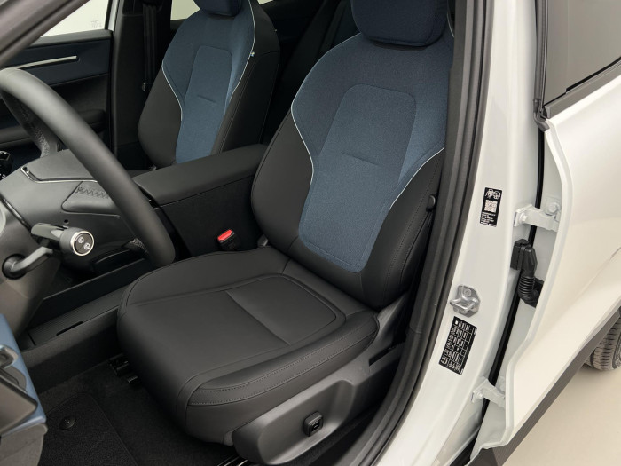 Volvo EX30 CC AWD TWIN MOTOR ULTRA AUT CC CC